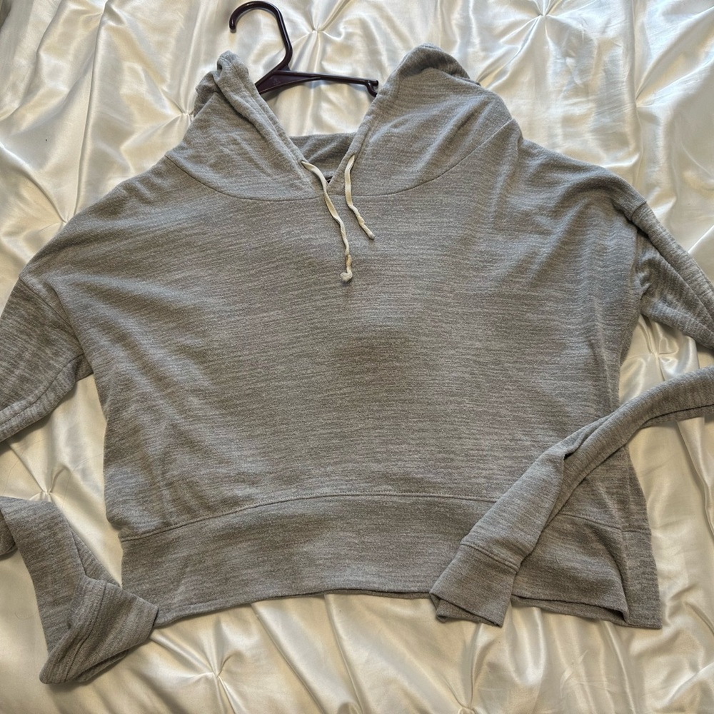 Abercrombie cropped sweater